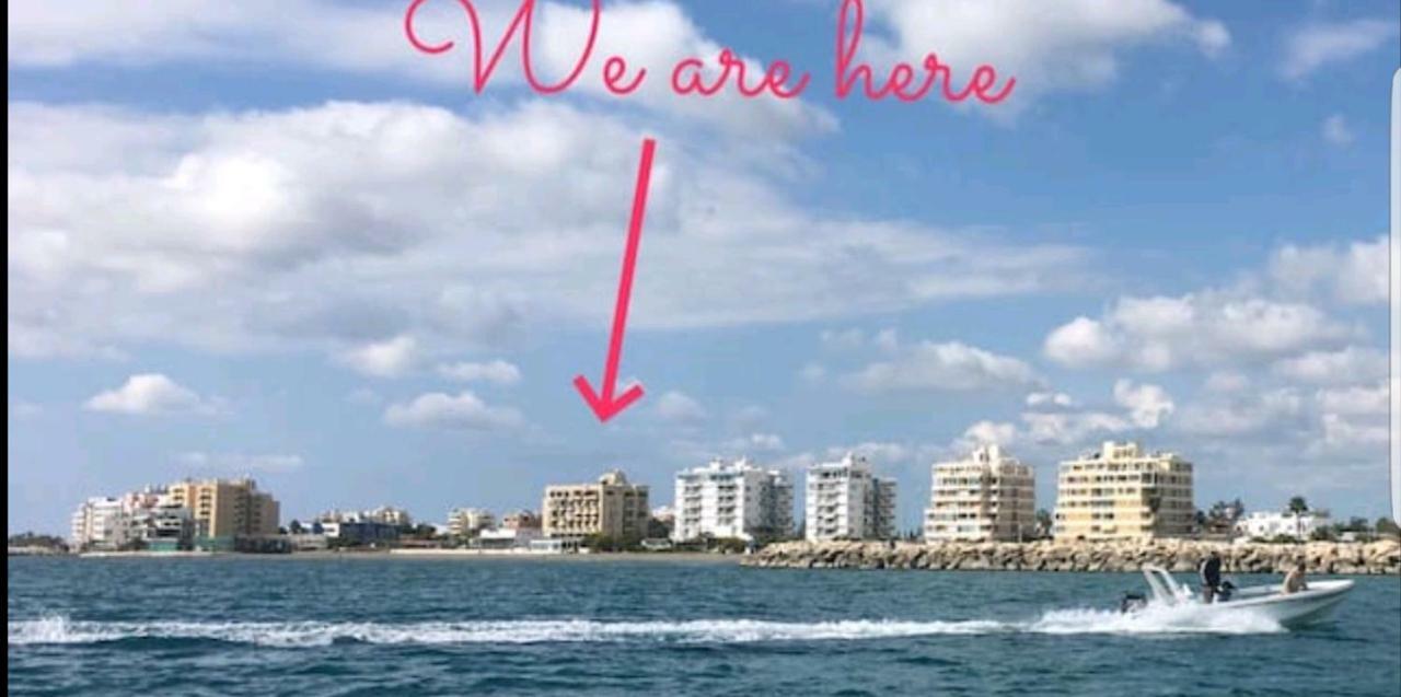 Bettys 1Br Seafront Apt Larnaca Extérieur photo